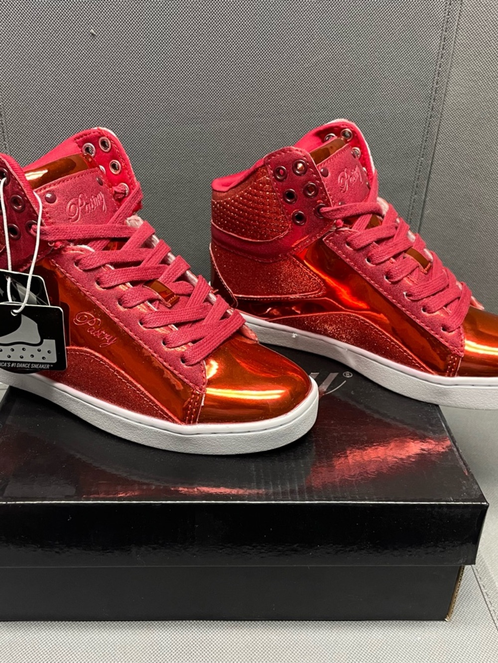 Pastry Pop Tart Glitter America’s #1 Dance Sneaker Size 6 New w/Box